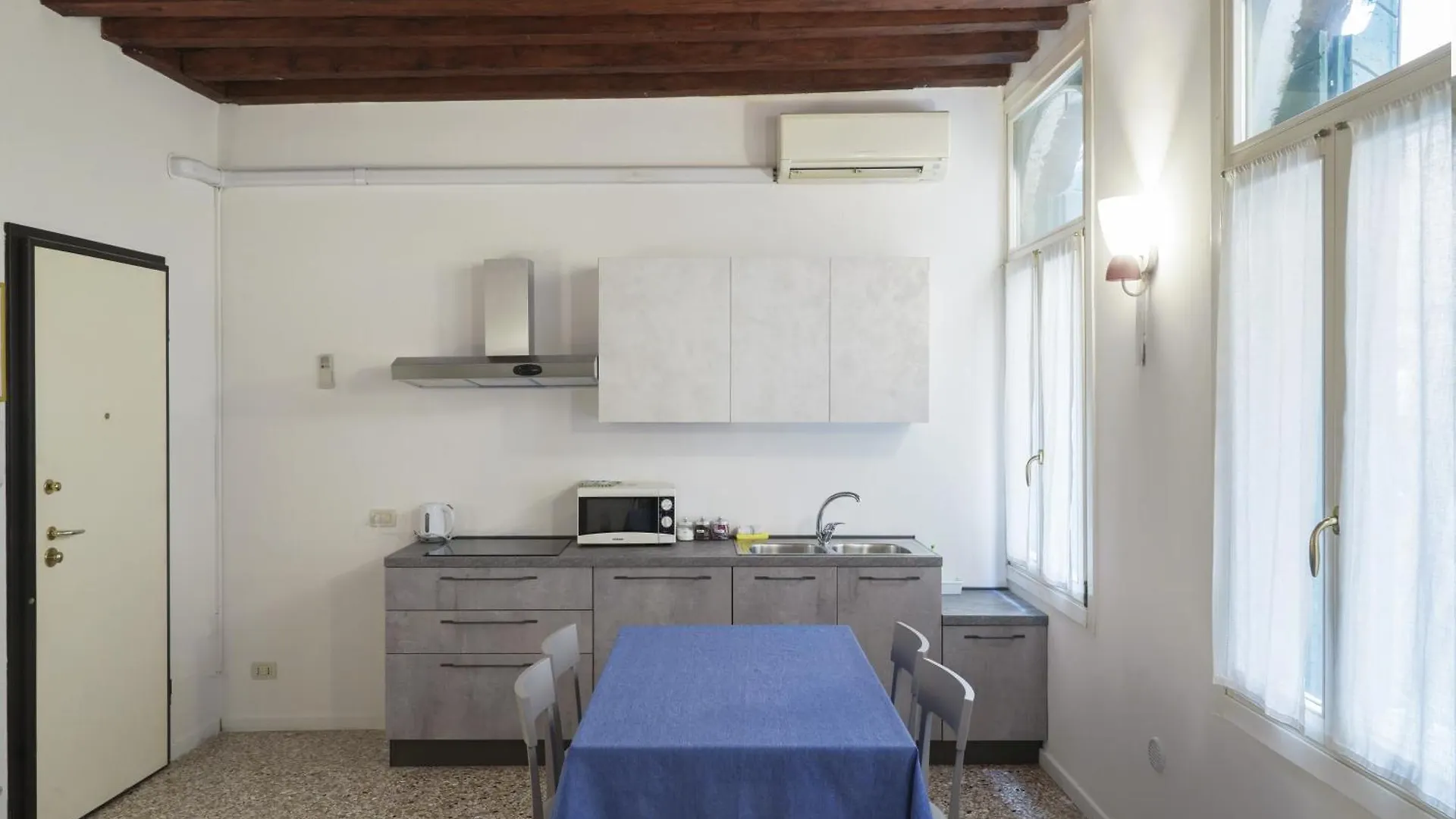 Melusina Apartments Rialto Venice Italy