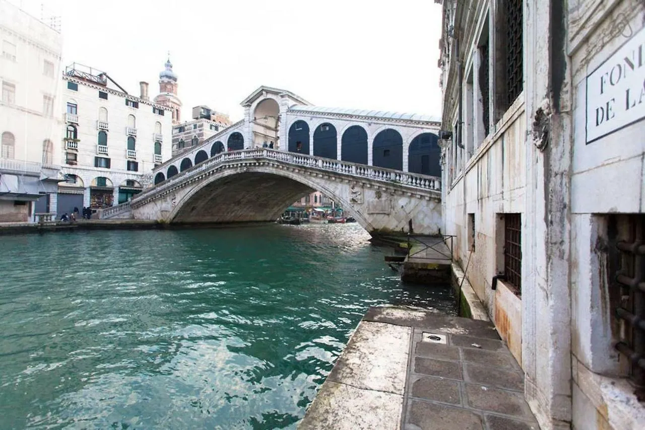 Melusina Apartments Rialto Venice