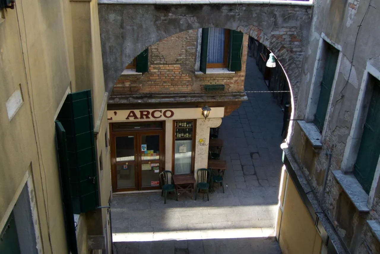 Melusina Apartments Rialto Venice Italy
